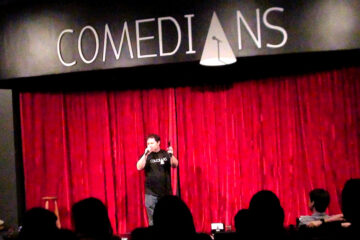 SHOW NO COMEDIANS